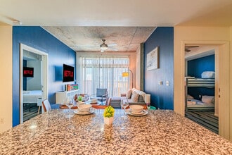 333 E Roosevelt St in Phoenix, AZ - Building Photo - Building Photo