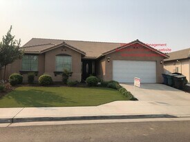 3031 Windmill Ct in Tulare, CA - Building Photo