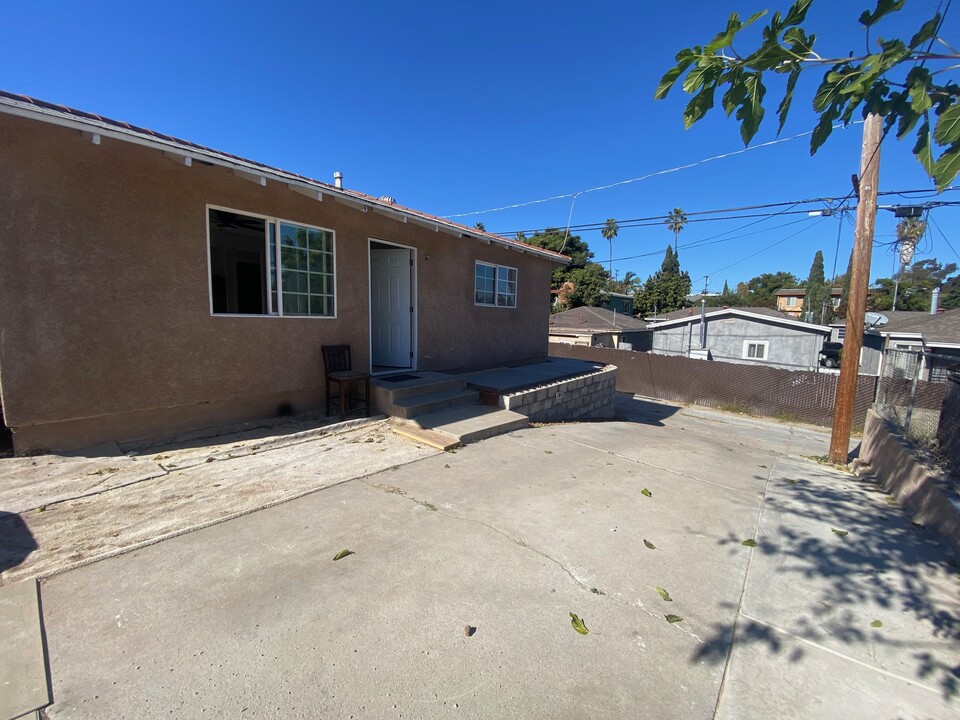 3988 Teak St in San Diego, CA - Building Photo