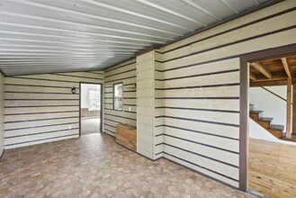 5675 Hall Ln in Springfield, TN - Foto de edificio - Building Photo