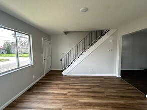 615 Vine St, Unit 615 in Ironton, OH - Building Photo - Building Photo