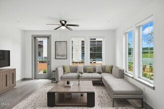 1000 M.L.K. Jr Blvd, Unit B1 in Chapel Hill, NC - Foto de edificio - Building Photo