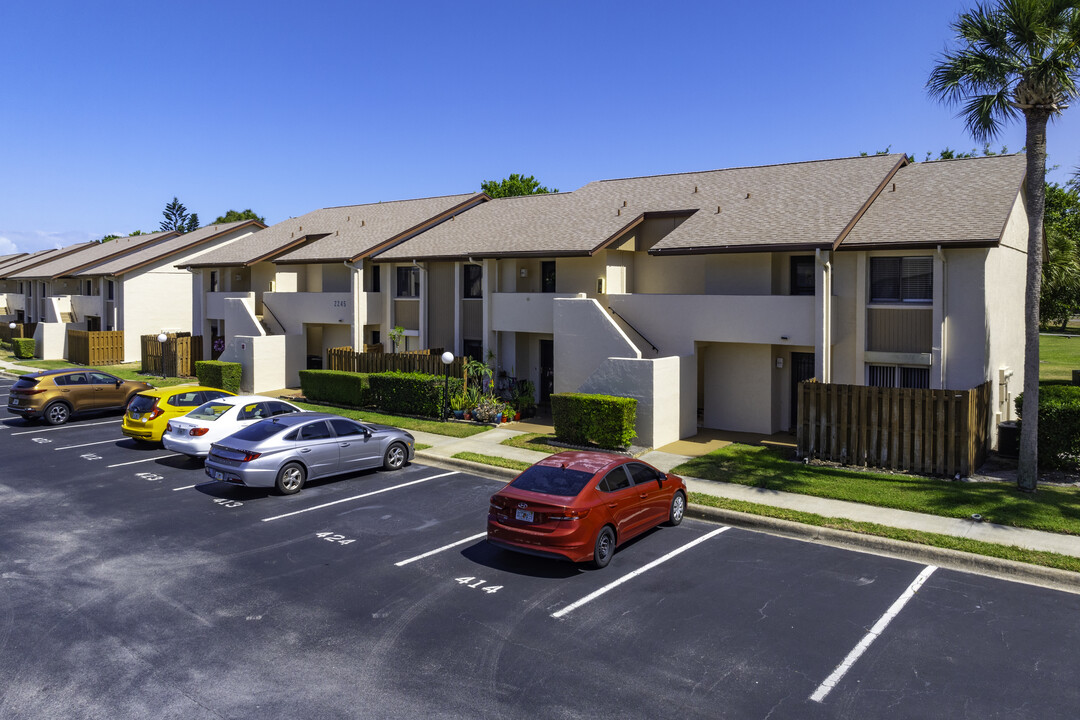 Fairways Four Condominiums in Melbourne, FL - Building Photo