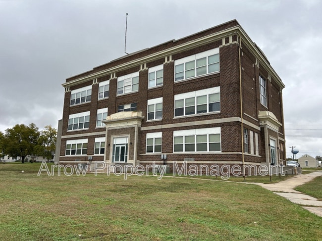property at 731 E Crawford St