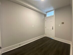 116 Marginal St, Unit 2 in Boston, MA - Building Photo - Building Photo