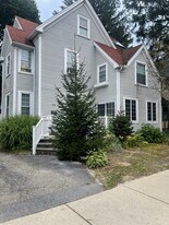 256 Lowell Ave, Unit 2 in Newton, MA - Building Photo