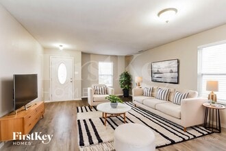 1643 Carriage Cir in Shelbyville, IN - Building Photo - Building Photo