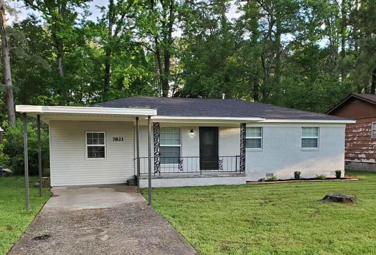 7821 Rebecca Dr in Little Rock, AR - Building Photo