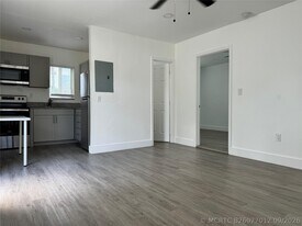 1857 Madison St in Hollywood, FL - Building Photo