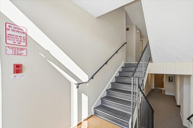 819 Stratford Way, Unit E in Frederick, MD - Foto de edificio - Building Photo