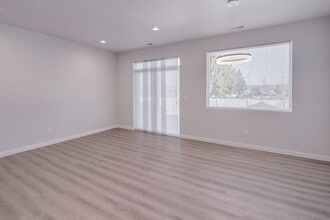 7205 E Pacific Way in Spokane Valley, WA - Building Photo - Building Photo