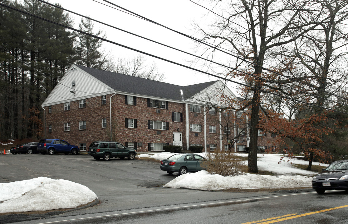 Grafton Colonial Apartments in Grafton, MA - Building Photo