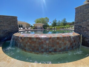 The Fairways Apartment Homes in Lee's Summit, MO - Building Photo - Building Photo