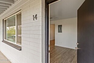 1707 N 18th St in Phoenix, AZ - Building Photo