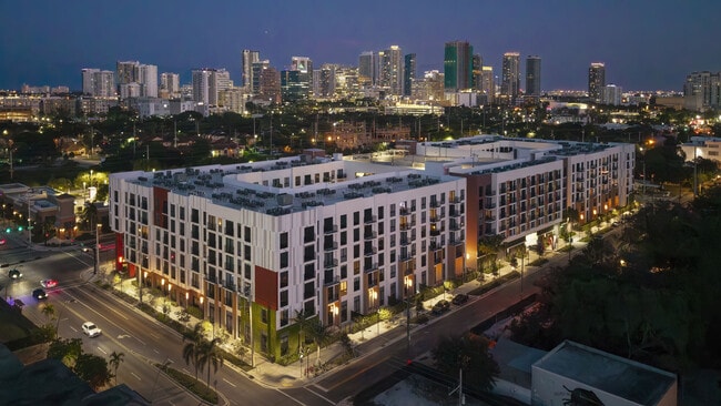 The Adderley in Fort Lauderdale, FL - Foto de edificio - Building Photo