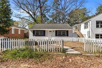 5109 Higgins St in Fayetteville, NC - Building Photo - Building Photo