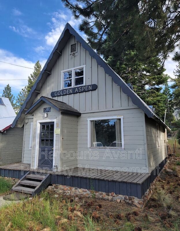 property at 1701 Old Mammoth Rd