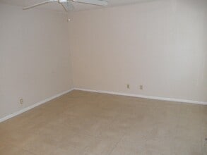 640 NE 6th Ct, Unit L in Boynton Beach, FL - Building Photo - Building Photo