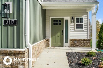 2117 Paddle Wheel Dr in Jeffersonville, IN - Building Photo - Building Photo