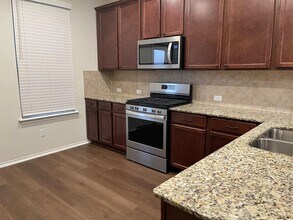 279 Zuma Dr in Liberty Hill, TX - Building Photo - Building Photo