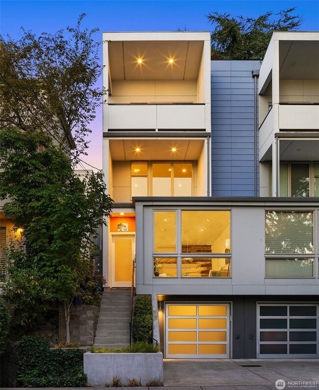 724 Belmont Pl E in Seattle, WA - Building Photo - Building Photo