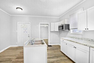 2914 Slevin St in Louisville, KY - Building Photo - Building Photo
