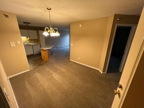 Meadowlawn Village in Sartell, MN - Building Photo - Building Photo