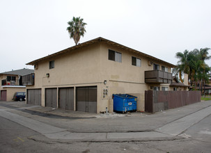 2040 S Jetty Dr in Anaheim, CA - Building Photo - Building Photo