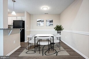 607 Ravens Crest Dr in Plainsboro, NJ - Building Photo