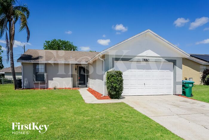 2880 Beal St in Deltona, FL - Building Photo