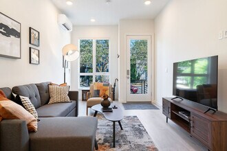 1835 14th Ave, Unit SI ID1036021P in Seattle, WA - Foto de edificio - Building Photo