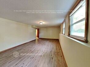 10221 Mississippi Blvd in Coon Rapids, MN - Building Photo - Building Photo