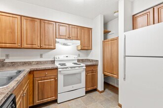 Maple Grove Apartments in Sussex, WI - Building Photo - Building Photo
