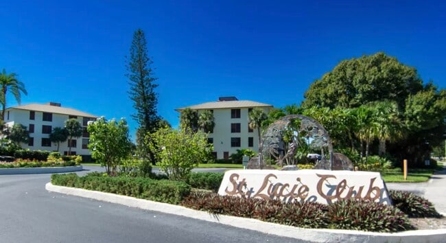 166 SE Saint Lucie Blvd, Unit 406 in Stuart, FL - Building Photo - Building Photo