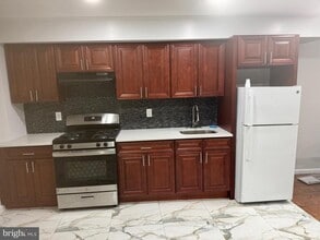 810 McDowell Ave in Chester, PA - Building Photo - Building Photo