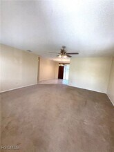 25 Castlebar Cir in Ft. Myers, FL - Building Photo - Building Photo