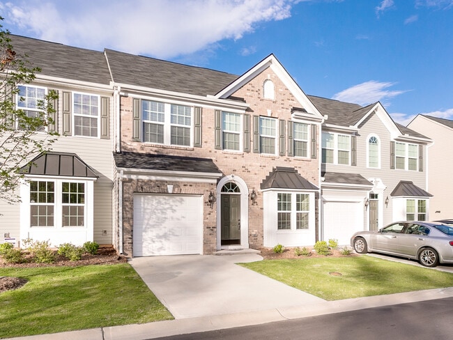 28 Fairchild Way