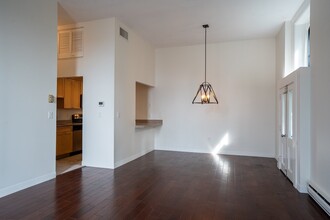 68 Baldwin St, Unit 12 in Boston, MA - Building Photo - Building Photo