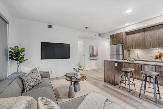 property at 123-124 4 St NE
