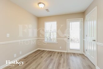 1351 E Nir Shreibman in La Vergne, TN - Building Photo - Building Photo