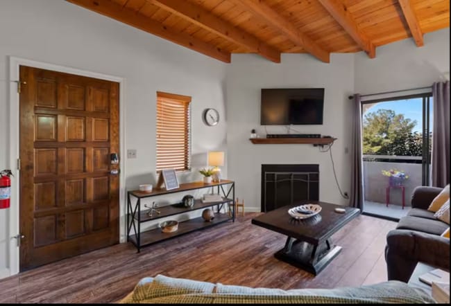 5750 N Camino Esplendora in Tucson, AZ - Building Photo - Building Photo