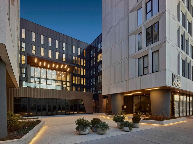 The Luxe in Fishtown West