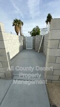 517 S Mountain View Dr in Palm Springs, CA - Building Photo - Building Photo