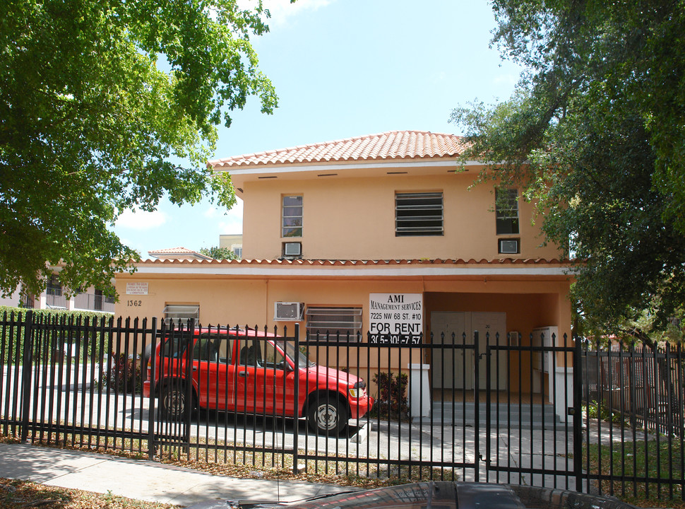 LBM Apartments in Miami, FL - Foto de edificio