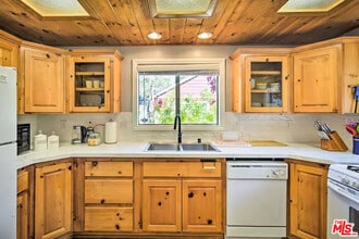 161 Moreno Ln in Big Bear, CA - Building Photo - Building Photo