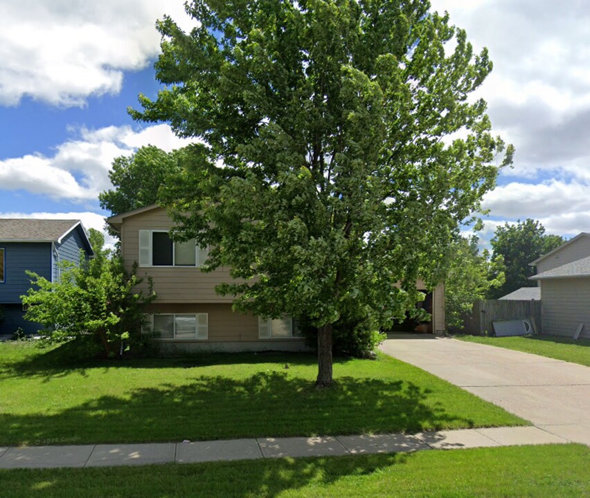 6319 W 66th St in Sioux Falls, SD - Building Photo