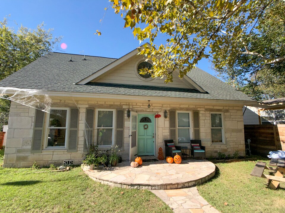 5100 Avenue H in Austin, TX - Foto de edificio