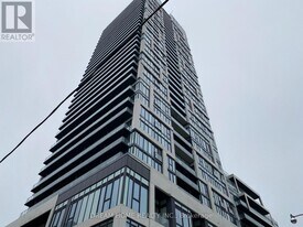 5 Defries St in Toronto, ON - Building Photo