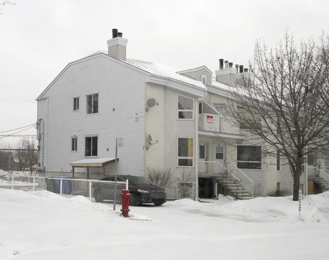 567 Gérard-Proulx in St-Eustache, QC - Building Photo - Primary Photo