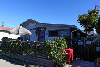 3068 State St in Carlsbad, CA - Foto de edificio - Building Photo